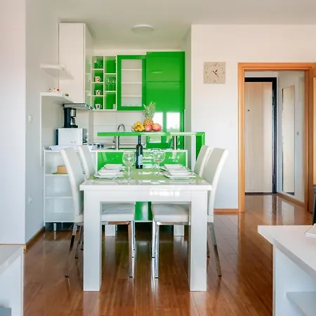 Nest Apartamento Makarska